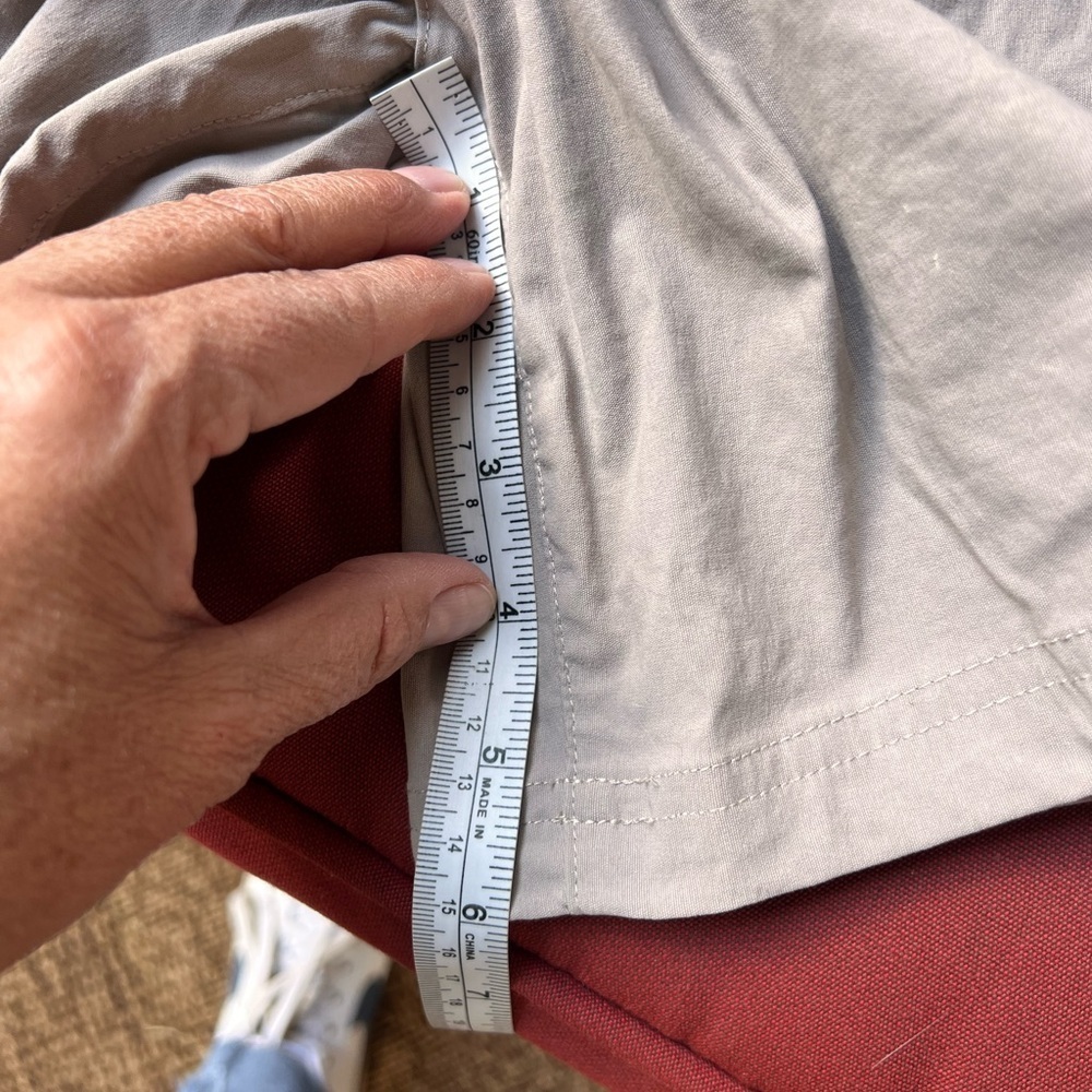 Women’s Tan Cargo Shorts - Picture 4 of 4